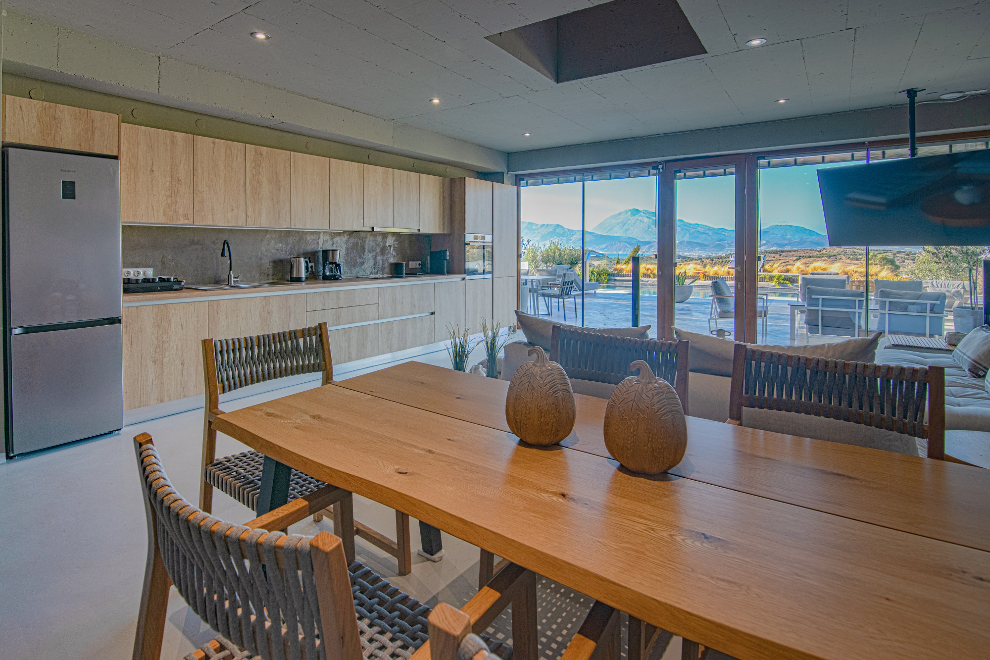 Marnos Green Luxury Grand Villa